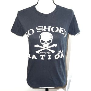 Kenny Chesney T-shirt. Small